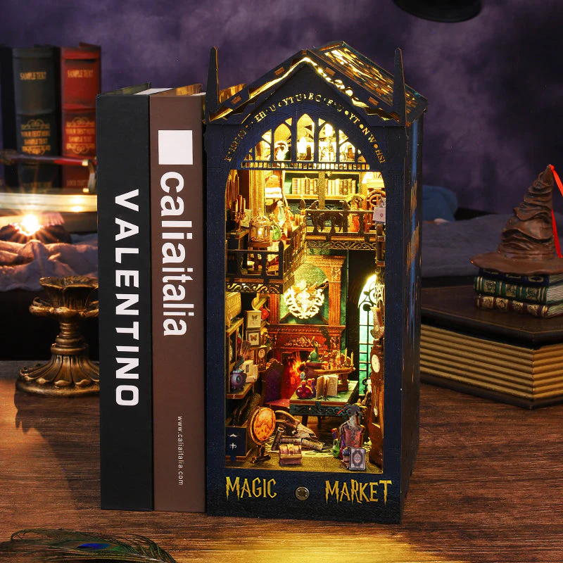 Rokrgeek Magic Market Book Nook - Image 4