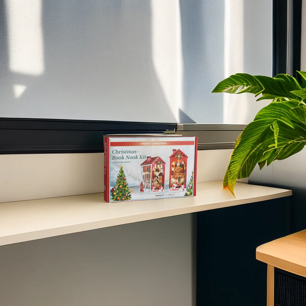 Rokrgeek Christmas Cottage Nook Book - Image 5