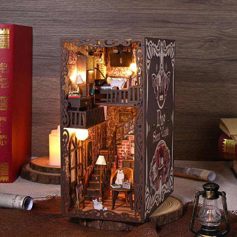 Rokrgeek Secret Castle Book Nook - Image 4