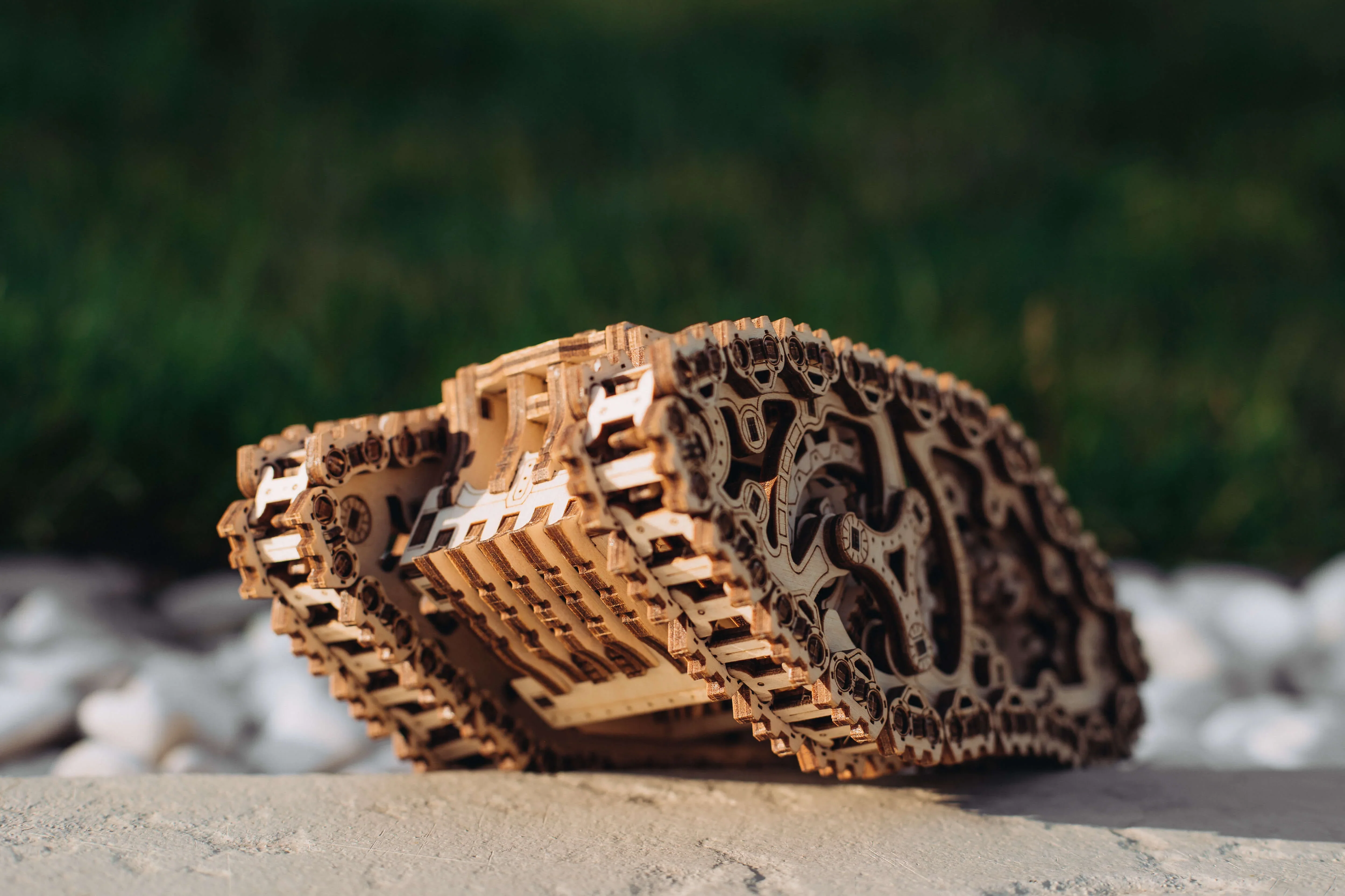 Rokrgeek Mark 1 Steam Tank 3D Wooden Puzzle - Image 8
