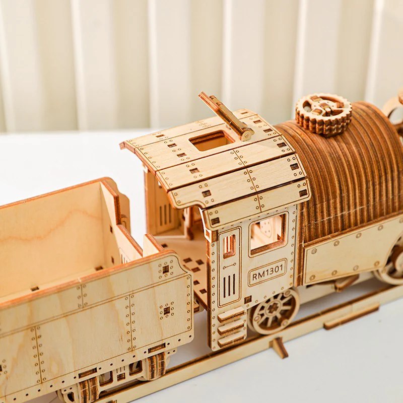 Vintage mechanical steam train 3d wooden puzzle - Image 4