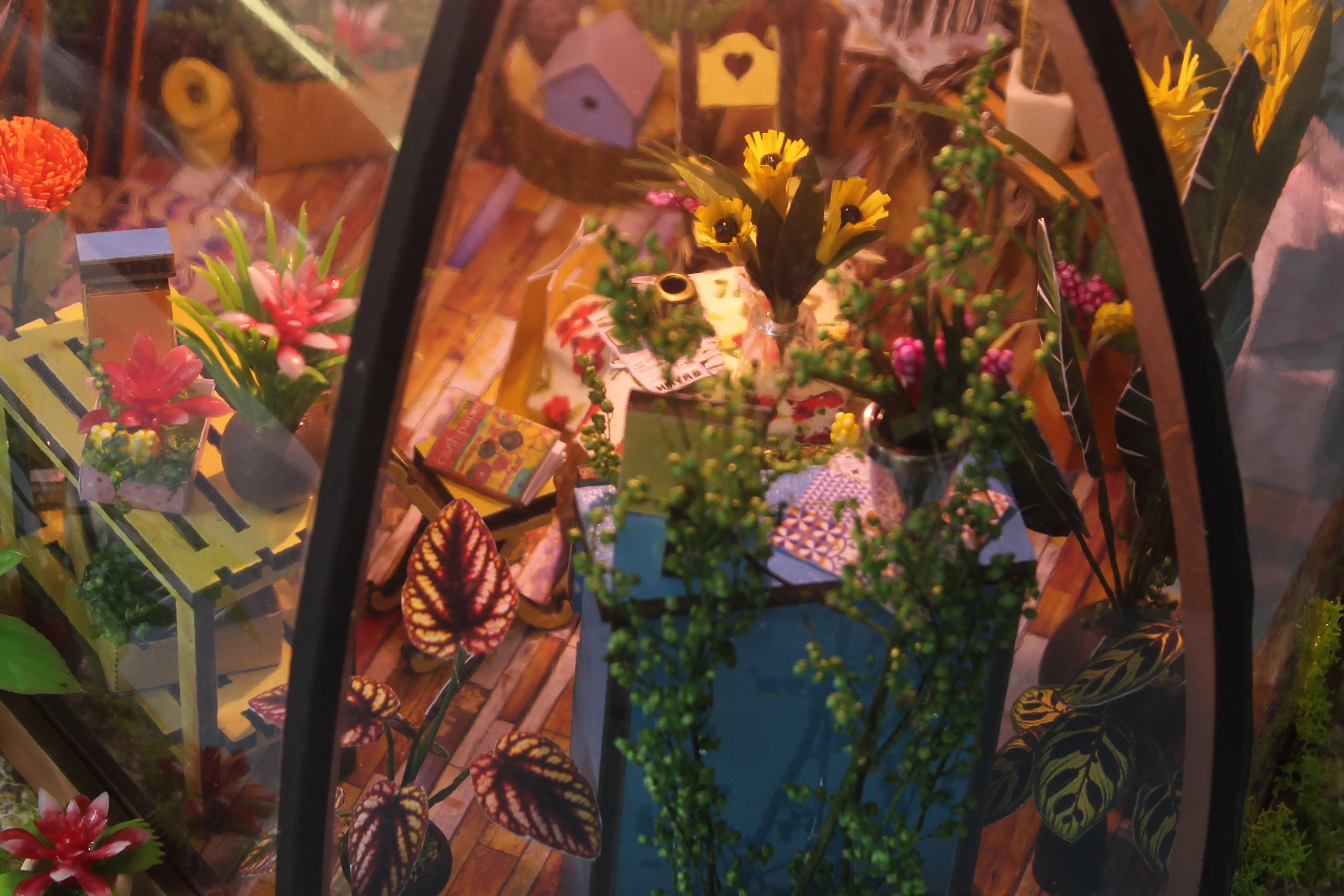Rokrgeek Star Garden Cafe Miniature House DIY Kit - Image 12